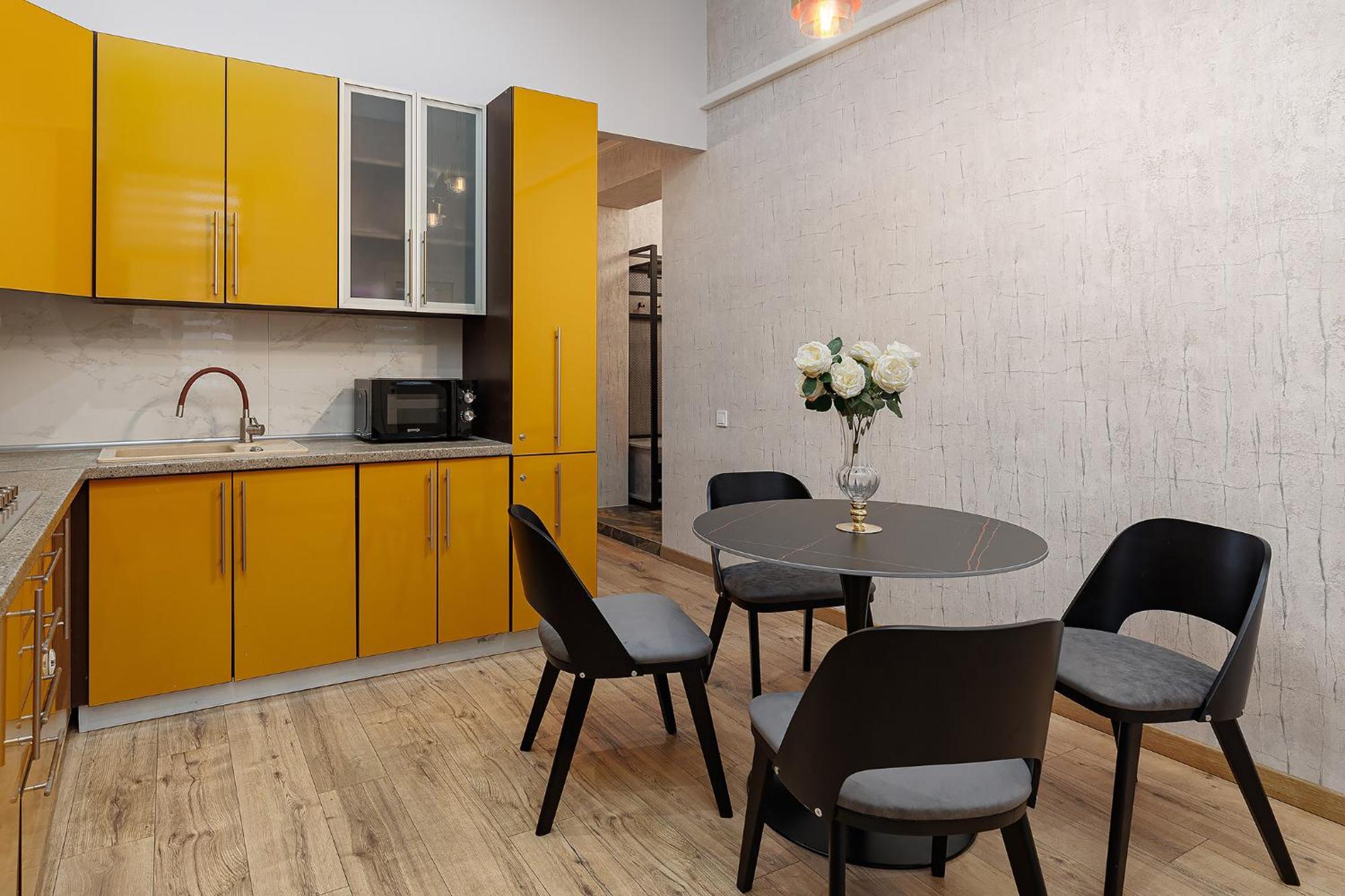 2 - Bedroom Apartments Galicia 利沃夫 外观 照片