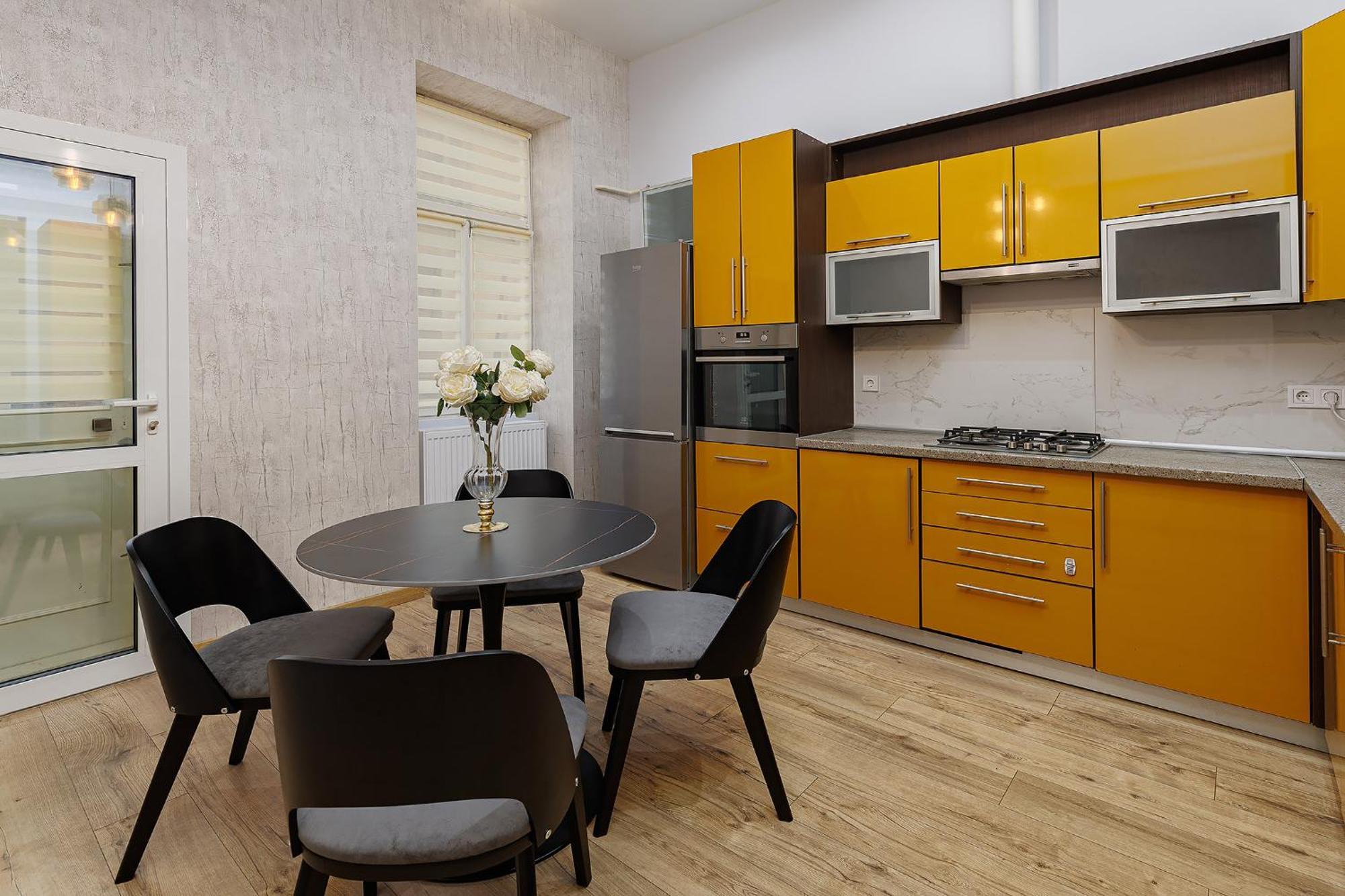 2 - Bedroom Apartments Galicia 利沃夫 外观 照片
