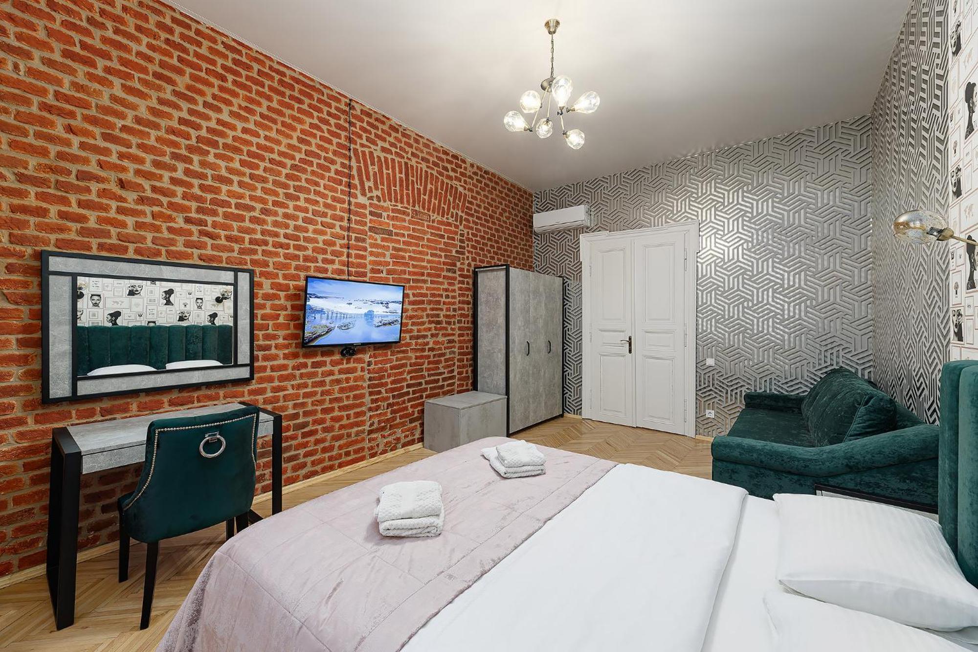 2 - Bedroom Apartments Galicia 利沃夫 外观 照片